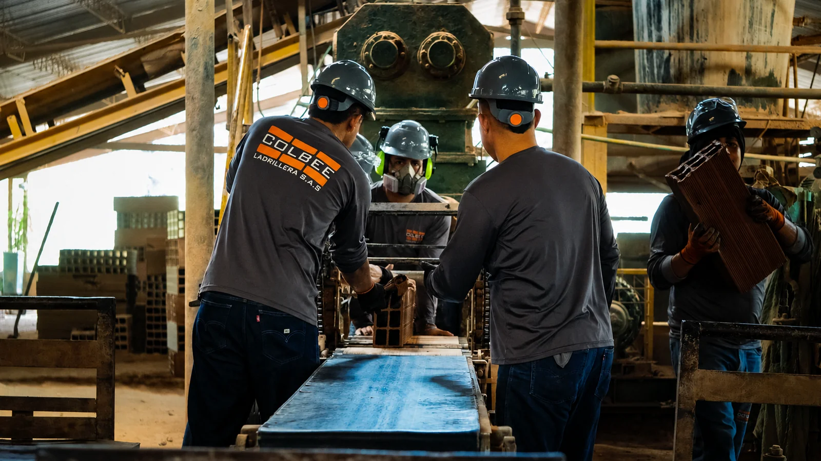 Equipo de producción de Colbee Ladrillera